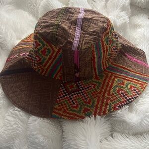 Vintage Embroidered 100% Cotton Bucket Hat